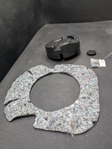 Tool Storage Box w/ Wrench & Floor Insulator 2021 Chevrolet Malibu 2017 - 2024 - Picture 10 of 10