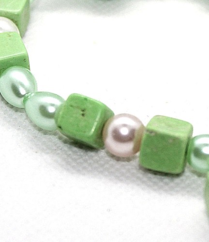 GREEN Sim. Pearl Shell Beads small with Square dyed GREEN 8mm Gem size 7-8" - Picture 2 of 4