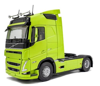 SOLIDO,2023 Volvo FH Globetrotter XL 4x2 Neon Green, 1/24, SOL2400107