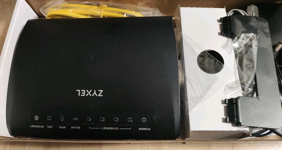 Router ZYXEL  AMG1302-T11C - ADSL2+ Gateway Wireless N 4-port - Immagine 2 di 2