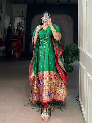 Intrincado Kaftan Woven Paithani En Puro Gaji De Seda Con Pesado Trabajo De Zari - Imagen 1 de 4