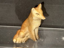 Altfiguren Figuren Tierfiguren sitzender Hund/Fuchs