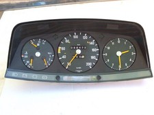 MERCEDES W123/250 1979.10.KOMBIINSTRUMENT mit 68473km NEU ZUSTAND MERCEDES W123/250 1979.10.KOMBIINSTRUMENT mit 68473km NEU ZUSTAND