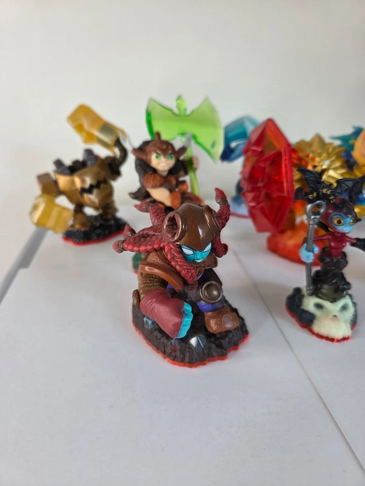Activision Skylanders Trap Team Bundle Figures Trap Masters and cores - Image 2 of 4