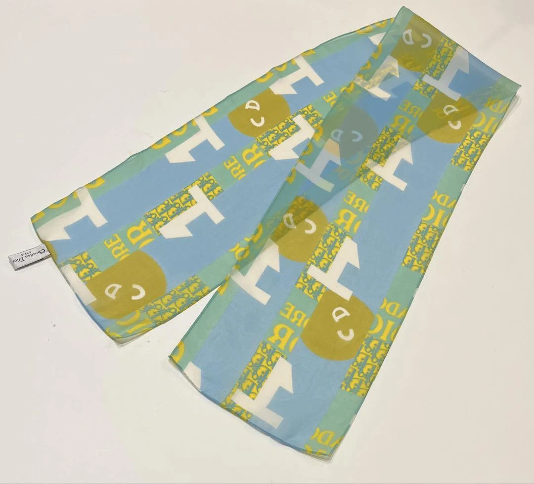 Foulard long Christian Dior motif trotteur bleu clair vert soie 94 cm