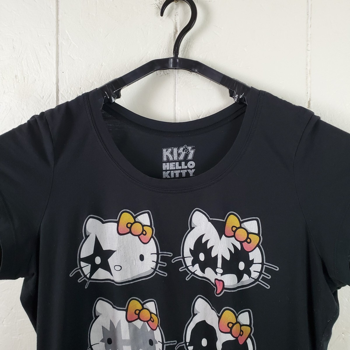 Kiss X Hello Kitty Shirt Womens Size 1 Black Scoop Neck Short