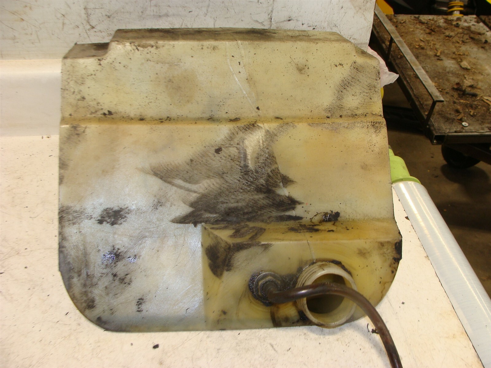 1974 Chaparral THUNDERBIRD 440 432 secondary gas fuel tank cell oem