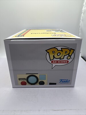 Funko Pop! Ad Icons: Polaroid Camera (NYCC 2022 Exclusive), Figura In Vinile Da Collezione