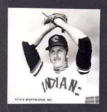 Steve Dunning  INDIANS  UNSIGNED 5-3/4 x 6  B & W  ORIGINAL STAFF PHOTO #1