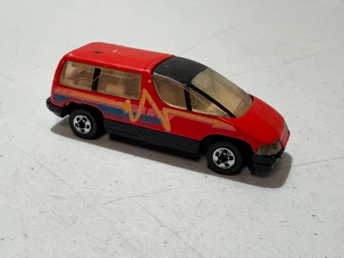 HOT WHEELS BLACKWALLS 1990 MINI VAN 1:64  RED DIECAST VINTAGE