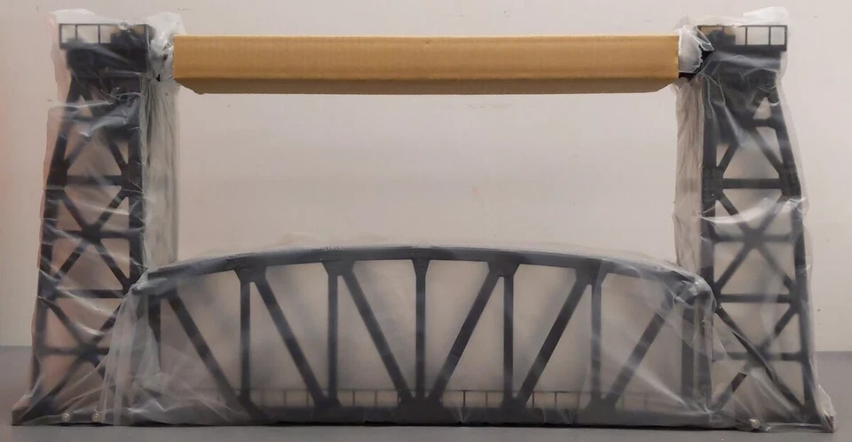 Lionel 6-14167 O Gauge Operating Lift Bridge #213 EX/Box - Image 2 of 4