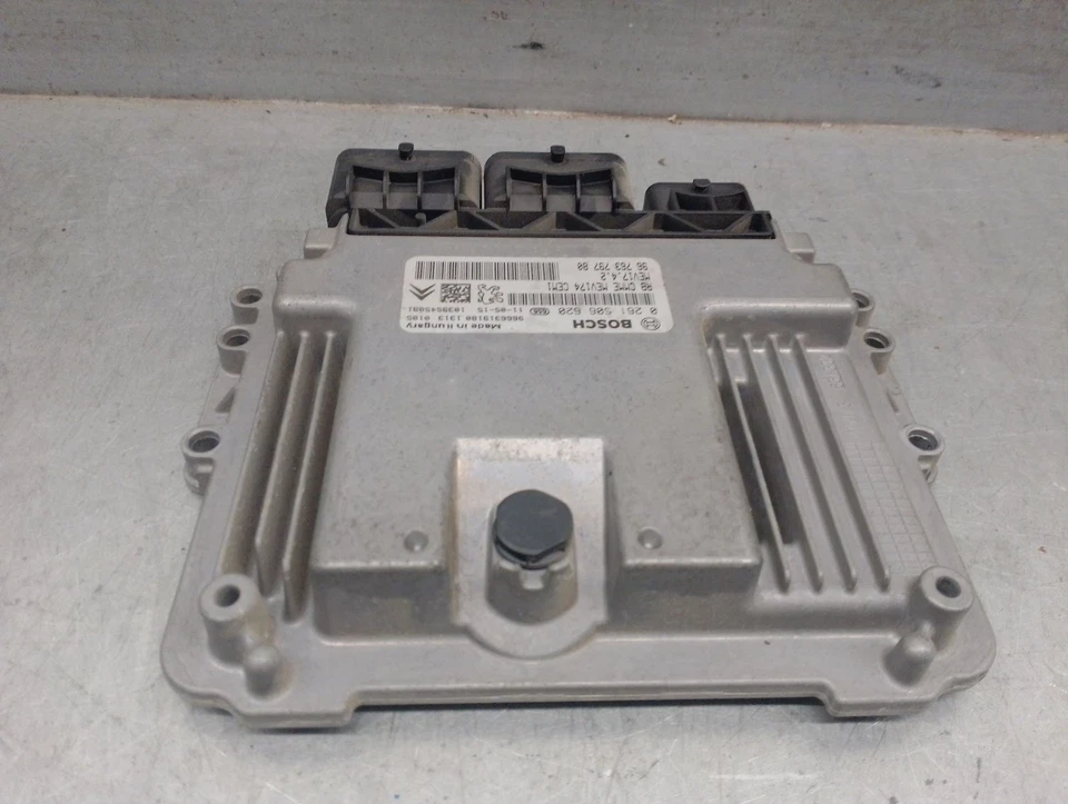 9676379780 CENTRALINA MOTORE / 0261S06620 BOSCH / 5568823 PER CITROËN C3 II SC_ - Immagine 3 di 4