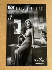 THE X-FILES Season 10 #1 - HASTINGS Exclusive Scully RE Variant (IDW, 2013)