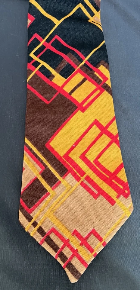 Vintage 70s Neck Tie Abstract Diamond Orange Tan Red Polyester Ugly Funky Disco - Image 4 of 4