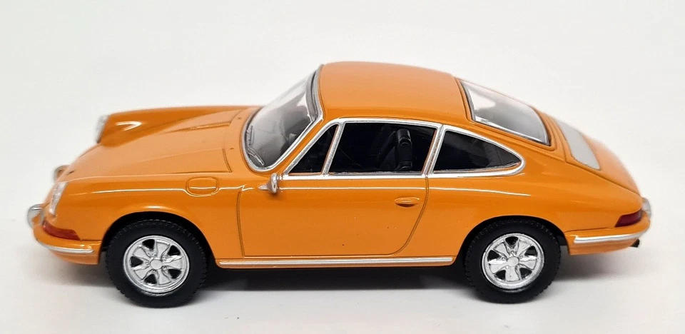 Norev 1/43 Porsche 911 S Bahama Yellow 1969 Metal Scale Diecast Model Car - Image 4 of 4