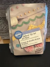 Wilton Deluxe 29 PIECE Tip Set  New In Package