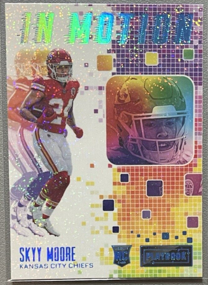 2022 Panini Playbook Skyy Moore In Motion Sparkle Case Hit SSP #IM-13