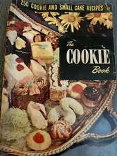 1952 250 Cookie Small Cake recipes  Culinary Arts Inst Cook Book recipe 1952