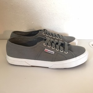 8.5 womens in euro