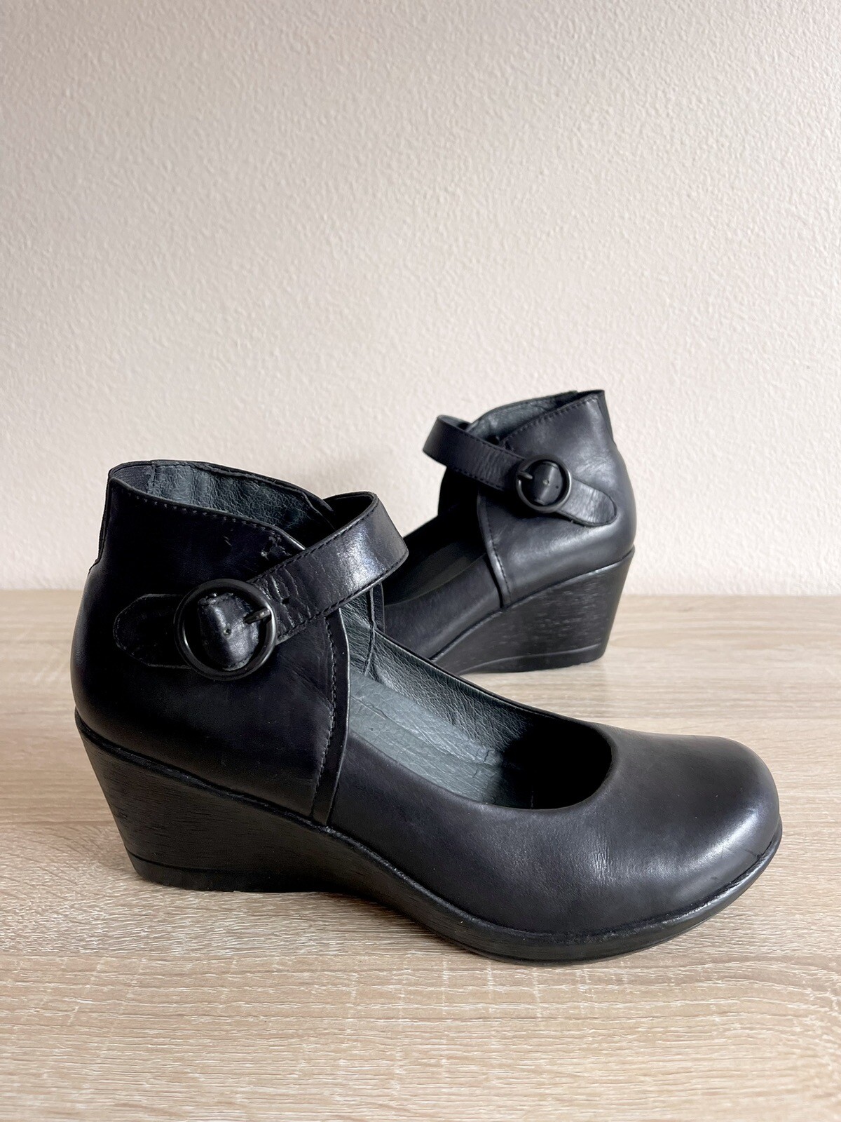 Dansko Rebel Black Leather Mary Jane Wedge Shoes Wom… Gem