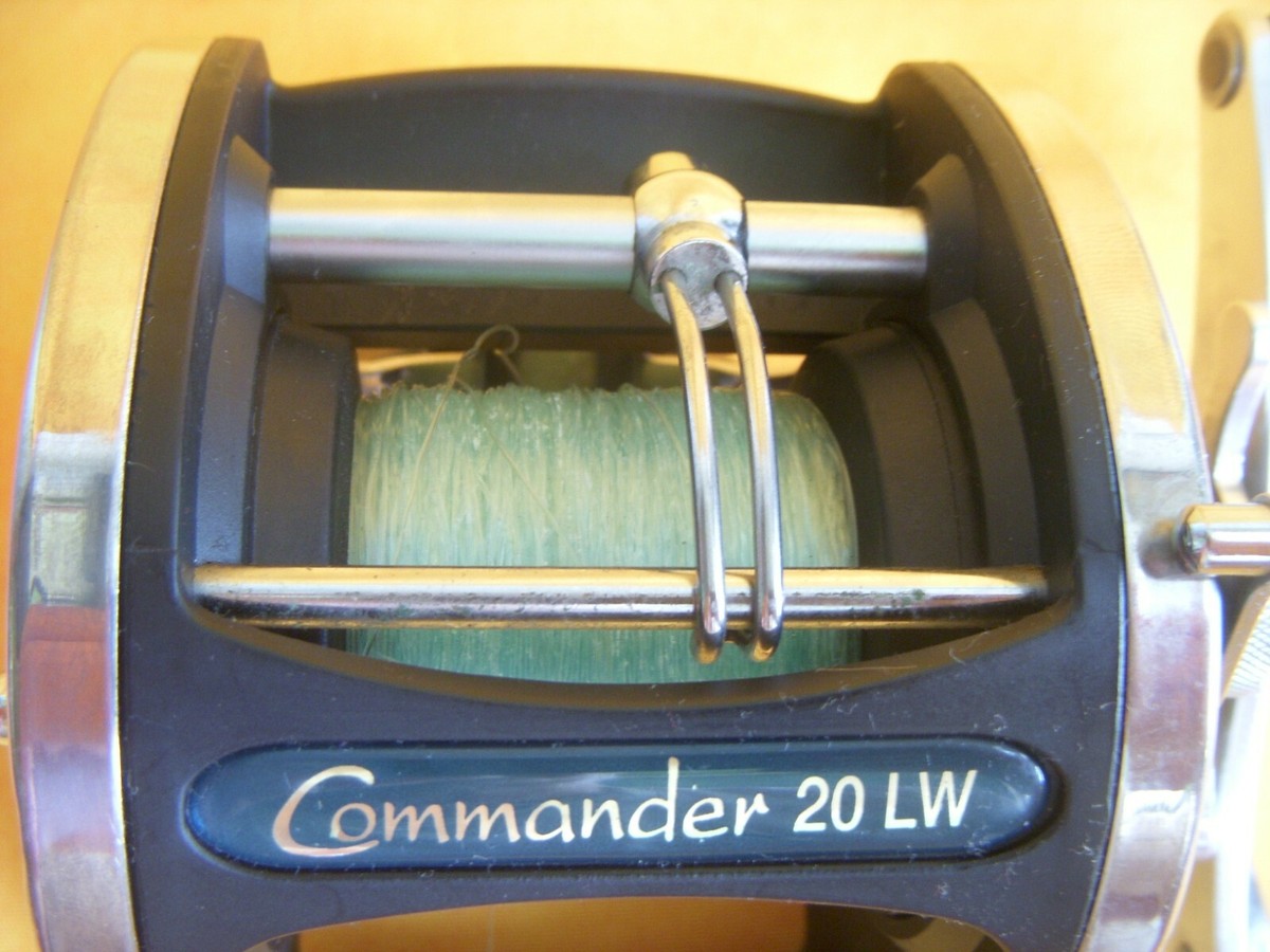 Moulinet Penn Commander Pro 20 LW – Modèle USA, Puissance Et Robustesse (occasion)