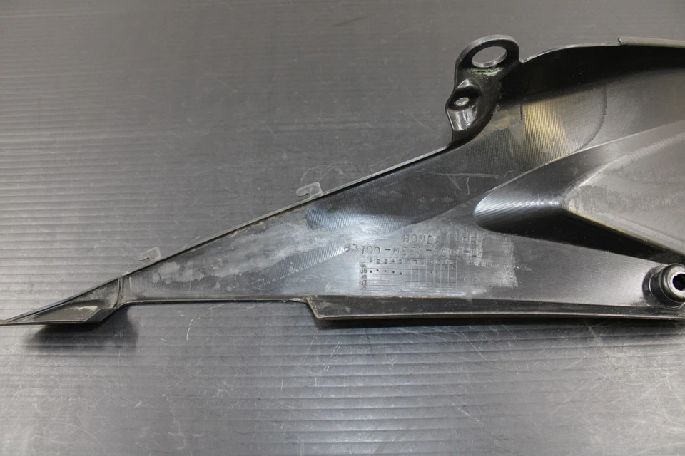 Honda CBR600RR 2006 carenado del tanque de gasolina izquierdo Foto 4 de 4