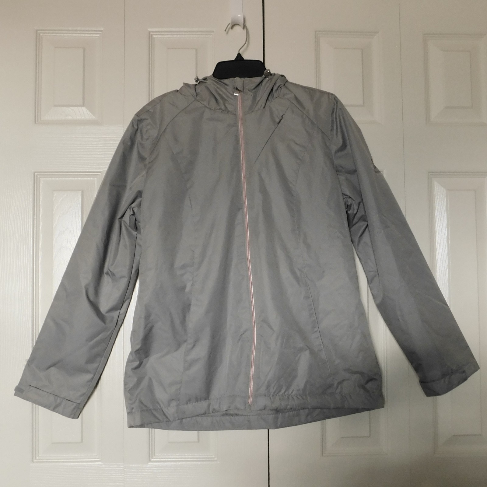 Gray Womens M Nwts