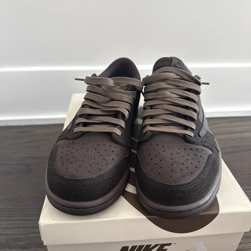 Travis Scott x Air Jordan 1 Low OG SP 'Velvet Brown'  Men's DM7866-202 In Stock - Image 3 of 4