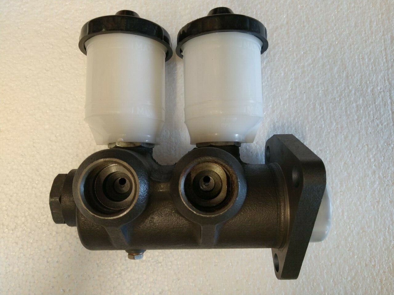 BEDFORD TK RHD 1960 - 1978 BRAKE MASTER CYLINDER - SEE BELOW ML705 