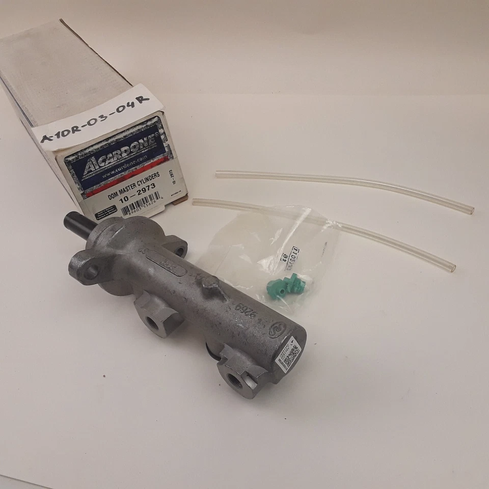 Cilindro maestro de freno Cardone 10-2973 gris aluminio para Dodge Chrysler 2001-2002 Foto 3 de 4