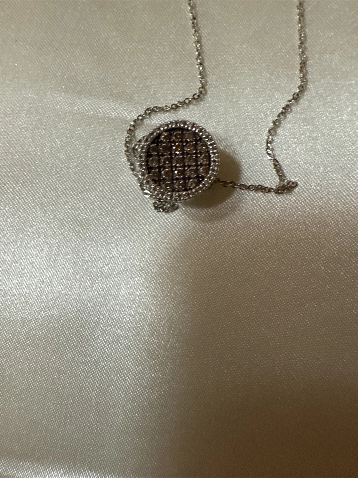 Colar pingente LeVian ouro branco 14K diamante chocolate 0,45 cts 18" valor de US$ 3k - Imagem 2 de 4