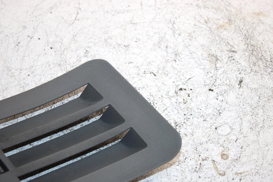 02 Arctic Cat Zl 600 Efi Oem Gray Left Air Intake Louver 1606-045 SAS12 - Image 2 of 4