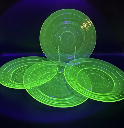 Vintage Set Of 4 Anchor Hocking Block Optic Green Uranium Glass Plates 9.25"