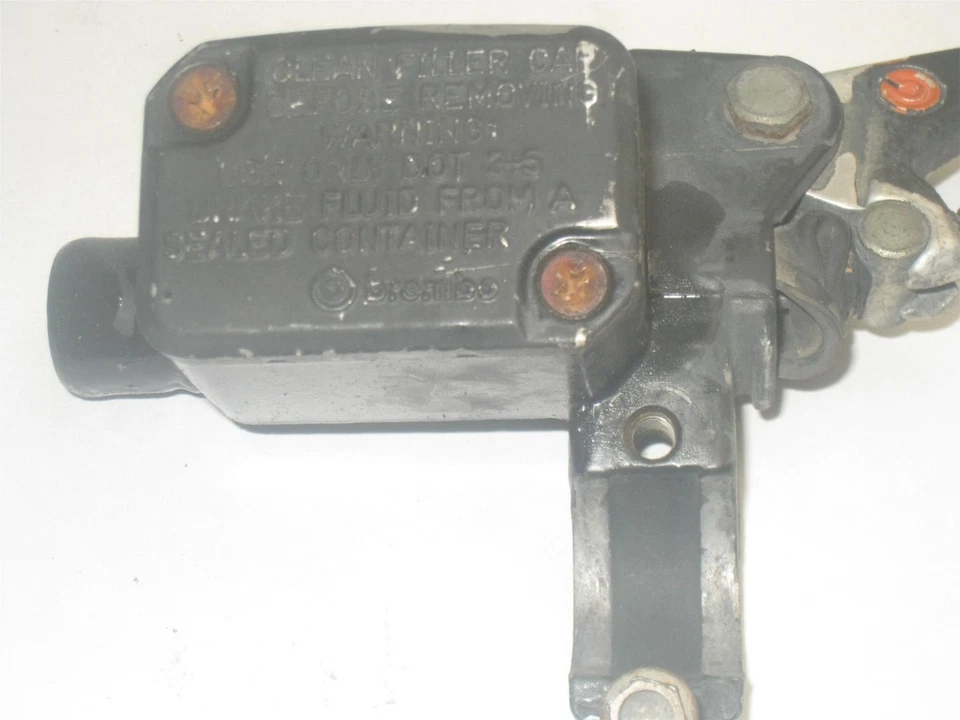 1998 KTM 250SX 250 SX CILINDRO MESTRE DE FREIO DIANTEIRO COM ALAVANCA DE GARRA - Imagem 2 de 4