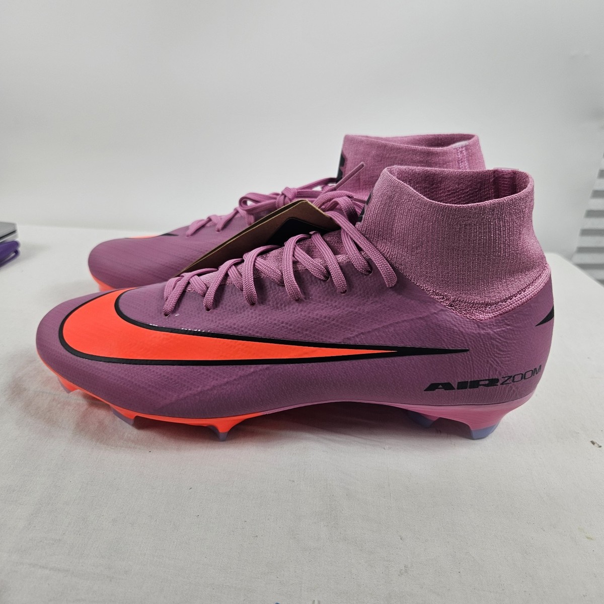 Nike Mercurial Superfly 10 Pro FG Soccer Cleats Men’s Size 11.5 HF9433-600 NEW Amazon.com | Nike Mercurial Superfly 10 Pro FG High-Top  main image 4