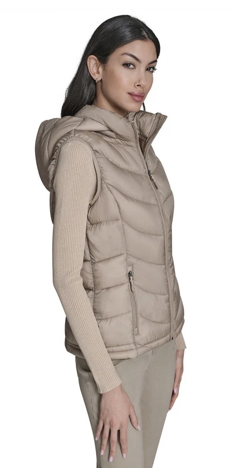 NWT Women puffer vest By Charter Club (packable & Detachable Hood) 2x - Image 2 of 4