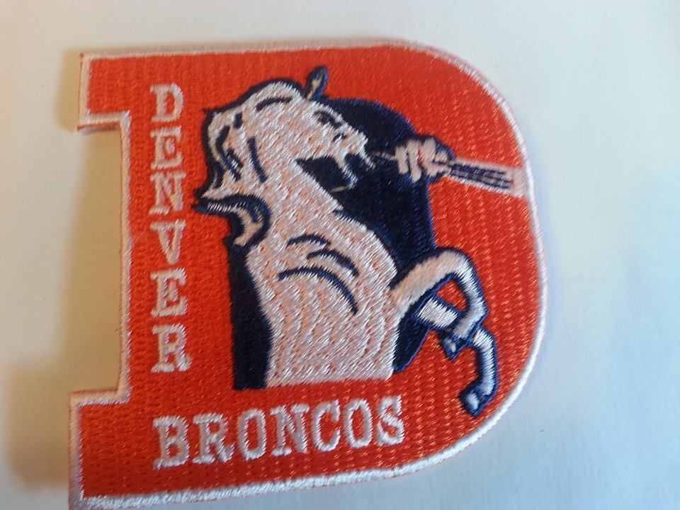 DENVER BRONCOS EMBROIDERED IRON ON VINTAGE LOGO PATCH 3' x 3