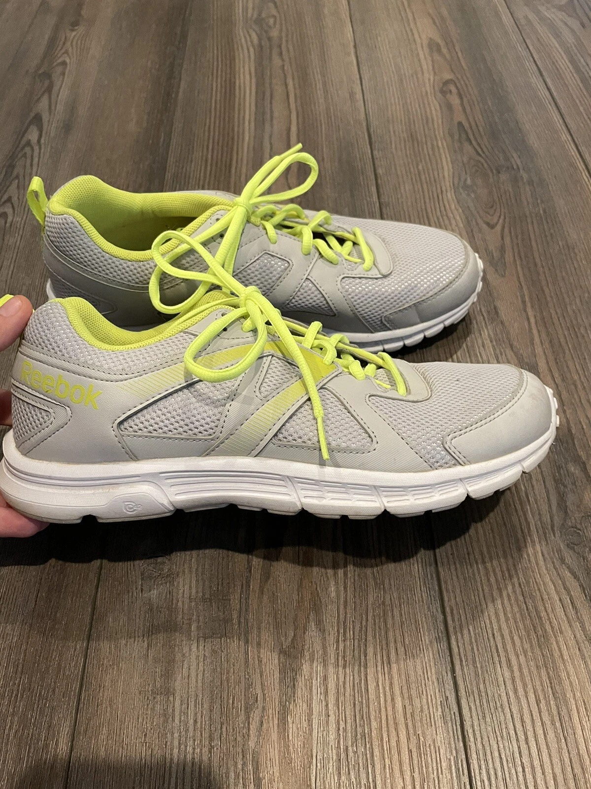 Women Reebok Supreme Gray/yellow/white Running Shoes Size 10