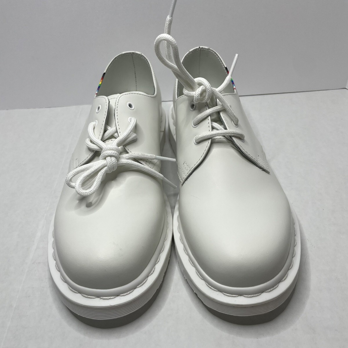 Dr Martens 27522 White Smooth Leather Pride Oxford Shoes  display picture 1