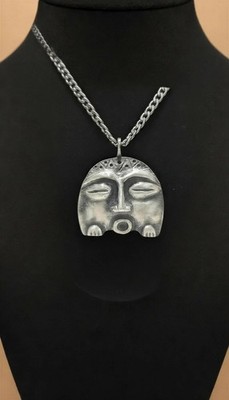 Diosa Luna Moon Goddess Pendant Hand-Cast Amulet on 3.5m Cuban Links Chain