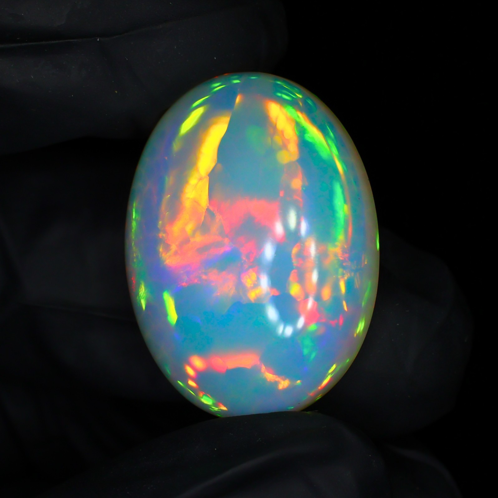 Natural Opal Cabochon 25.45 Ct Natural Welo Opal Gemstone 27x20x10mm