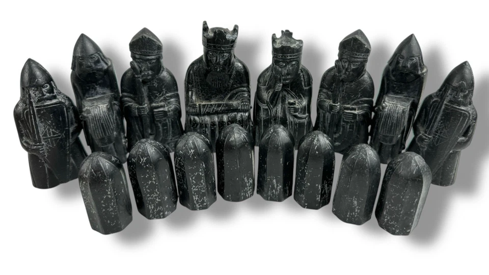 Juego de ajedrez completo Lewis Chessmen BMPL Museo Británico tamaño completo Harry Potter Foto 3 de 4