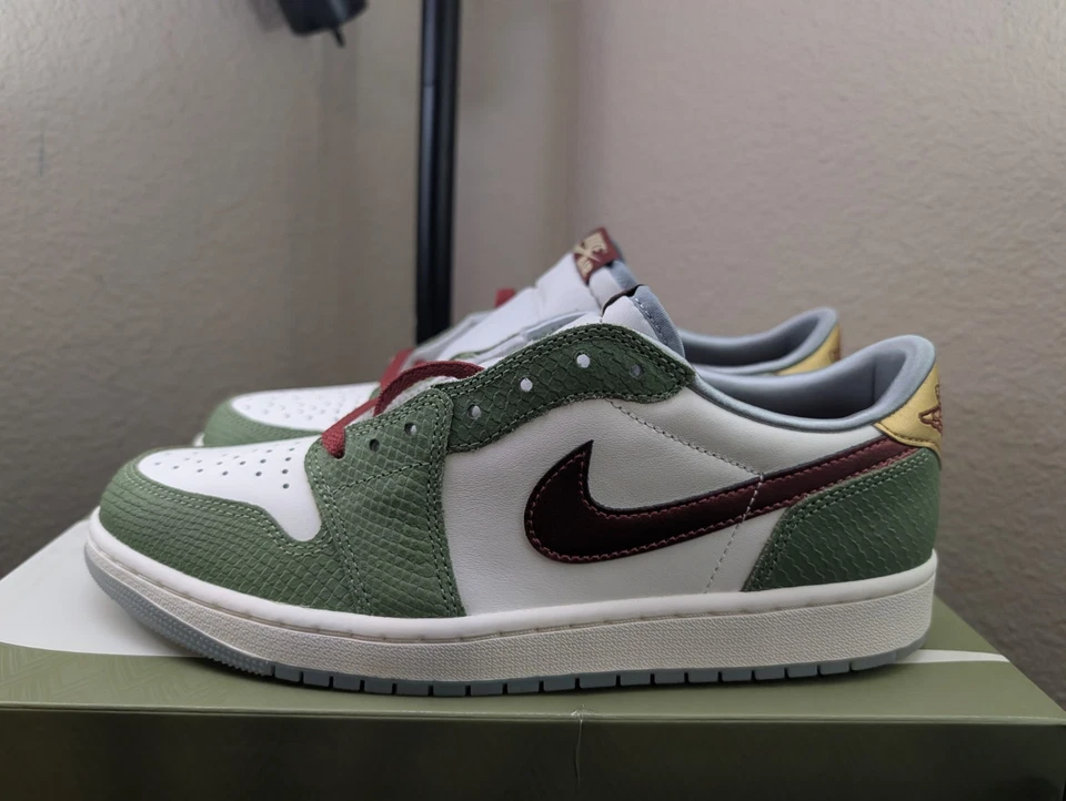 Talla 10 - Air Jordan 1 Retro OG Bajo Año del Dragón (FN3727-100) Foto 3 de 4