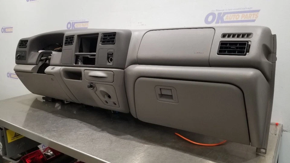 01 FORD F250 SUPER DUTY XLT DASH PANEL DASHBOARD ASSEMBLY GRAY Foto 3 de 4