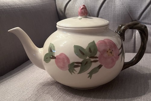 Tea Pot Authentic Franciscan Desert Rose Tea Pot  White and Pink  with Lid