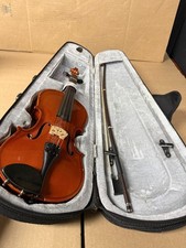 FOR SALE: UNBRANDED VIOLIN 1/4 SIZE , USED