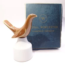 Vintage 2-pc Royal Worcester Shiny Lustre Brown Bird Pie Funnel/Vent ENGLAND box