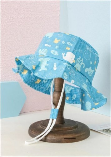 Baby Toddler Boy or Girl Blue Cotton Bucket Hat in a Cartoon Print - 第 3/5 張圖片