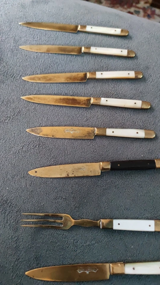 Antikes deutsches Set aus  Obstmessern aus Perlmutt von Uchatius - Bild 3 von 4