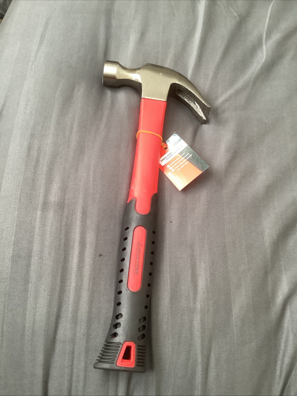 Toolzone 16 Oz Claw Hammer + Fibreglass Handle